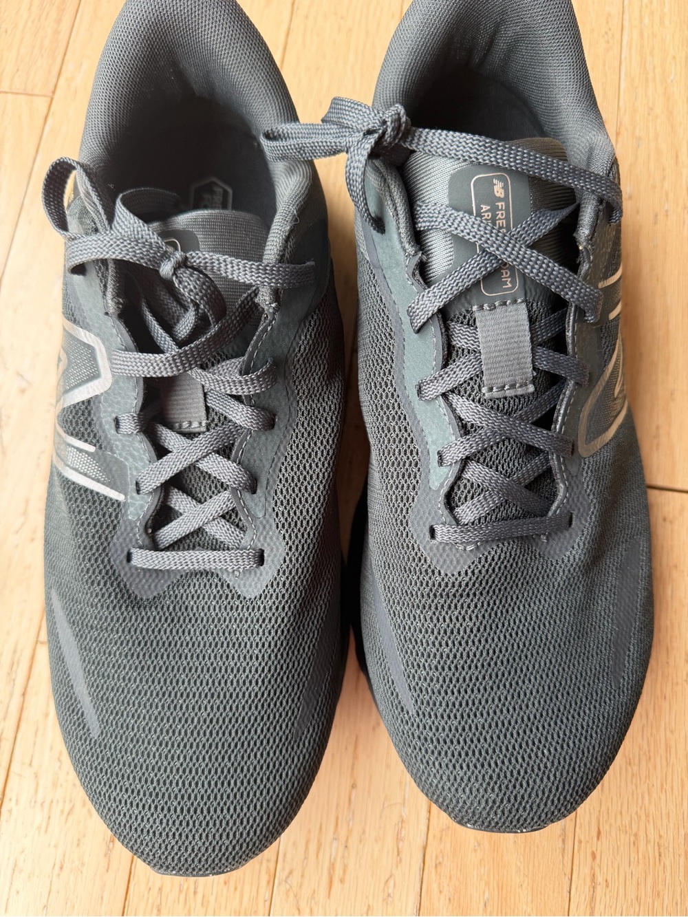 New Balance Men's Charcoal Gray Mesh Athletic Sneakers